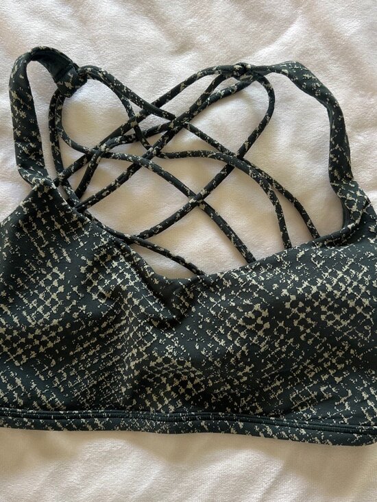 lululemon athletica Other - Lululemon Free to Be Wild Sports Bra Size small/4